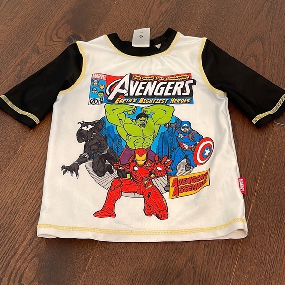 Boys Swim Rash Guard Shirt Size 5/6 - Picture 1 of 3